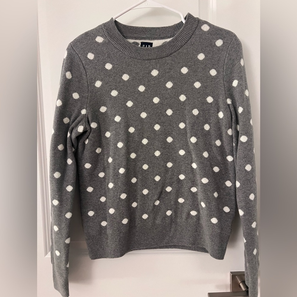 Gap polka dot crew neck